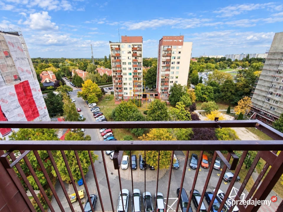 35 m duży balkon 8 piętro Dokerska dostępne