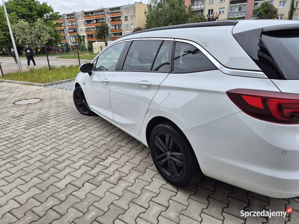 Opel astra k Rok produkcji 2016