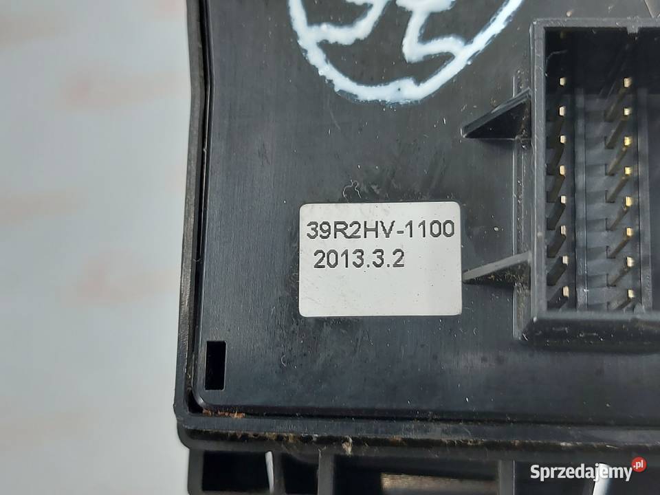 HYUNDAI i40 BLUE 13r przycisk hamulca ręcznego świętokrzyskie Kielce sprzedam