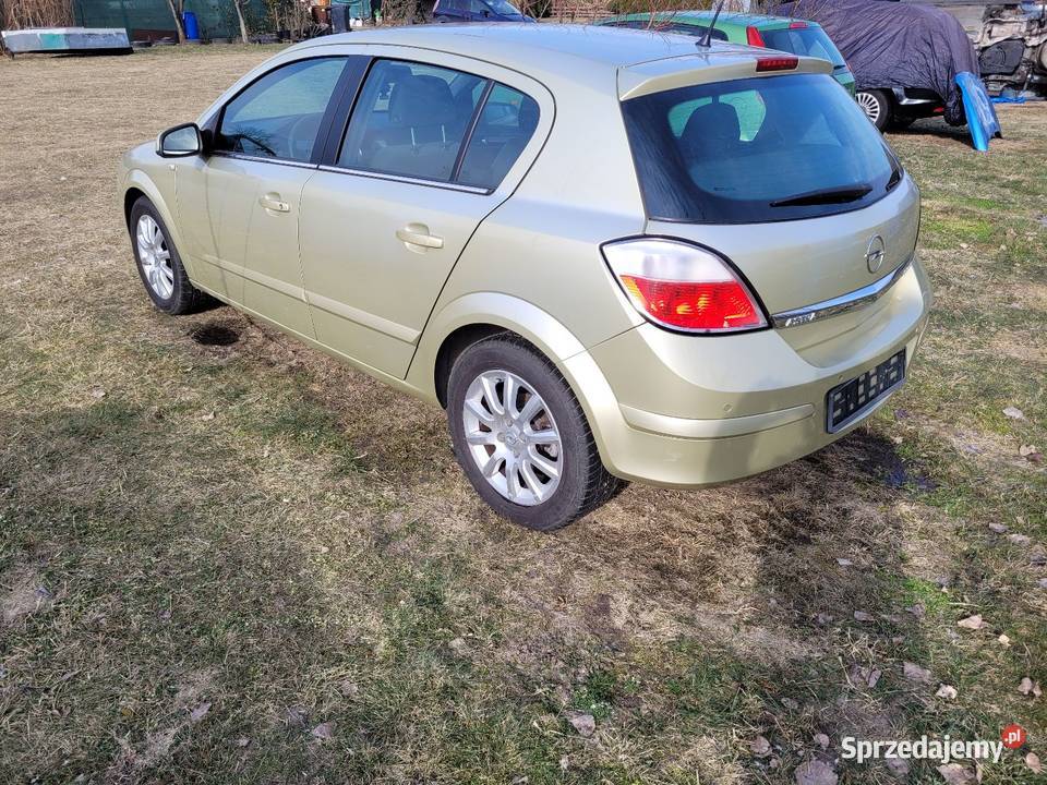 Astra H 16 2004r 213852km Oborniki