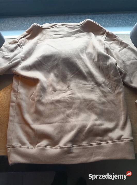 Bluza z kapturem Essentials Ostrów Wielkopolski