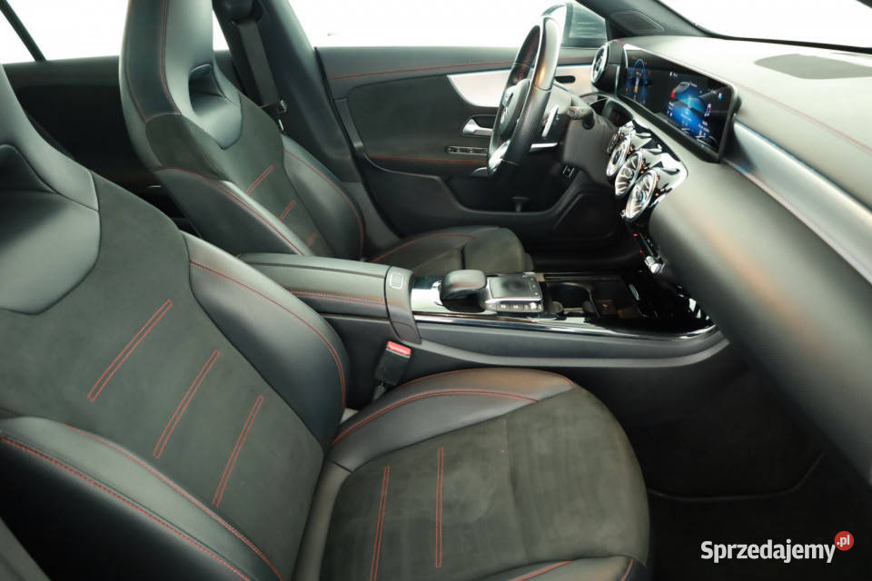 Mercedes CLA 200 pełny VAT Piaseczno sprzedam