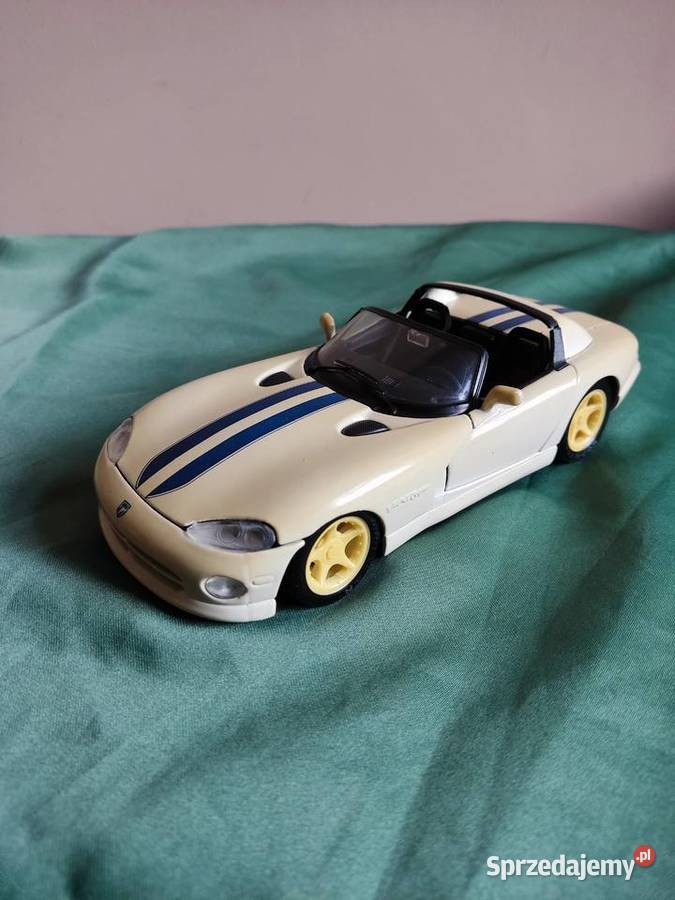 Model samochodu 124 Dodge Viper RT10 1996 Maisto