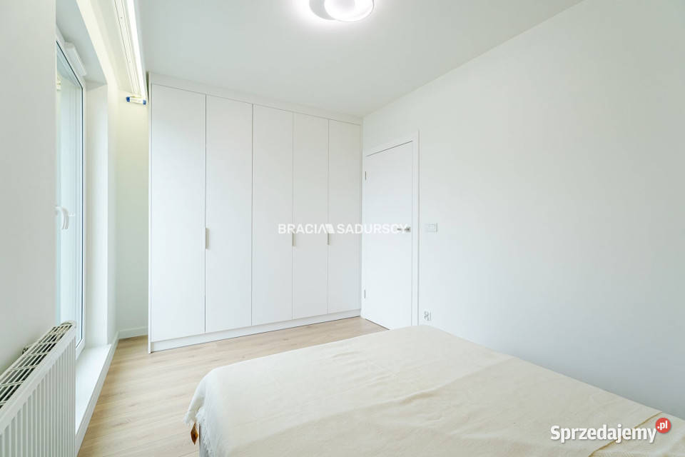 Mieszkanie Kraków 407 metrów 2 pokoje blok Wynajem