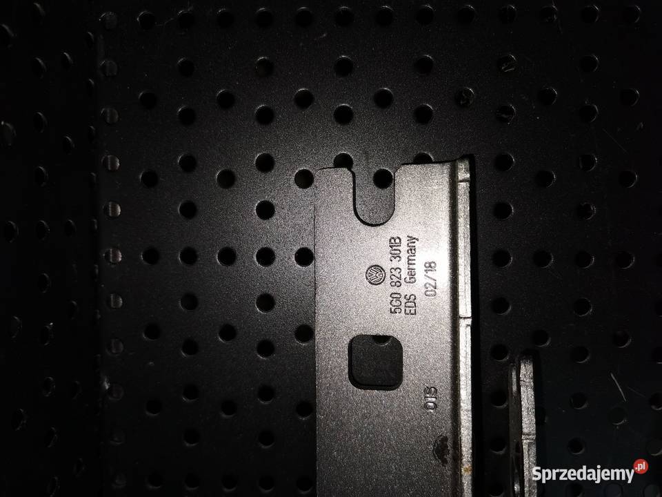 NOWE VW GOLF 7 5G0823302B 5G0823301B ZAWIASY