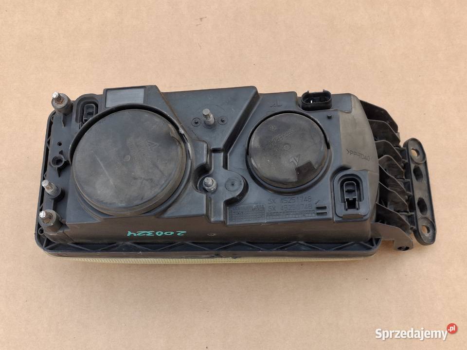 IVECO STRALIS EUROCARGO REFLEKTOR LEWY LAMPA Lampy przednie Bieleń