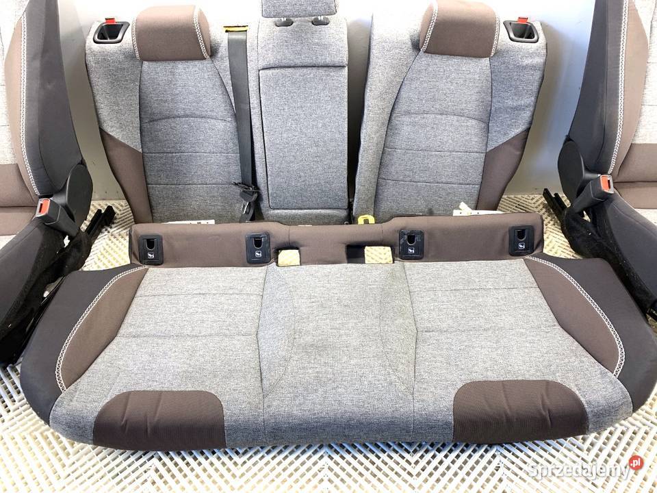 FOTELE KANAPA KOMPLET TOYOTA COROLLA E21 Kombi sprzedam