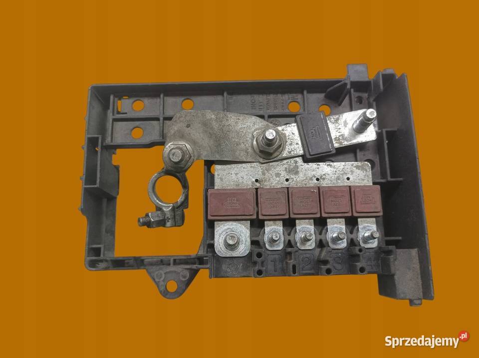 KLEMA PLUS AKU BEZPIECZNIK AKU 13302307 20 D