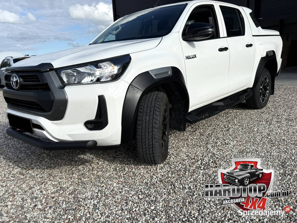 Progi Stopnie boczne Heavy Duty Toyota Hilux osobowe