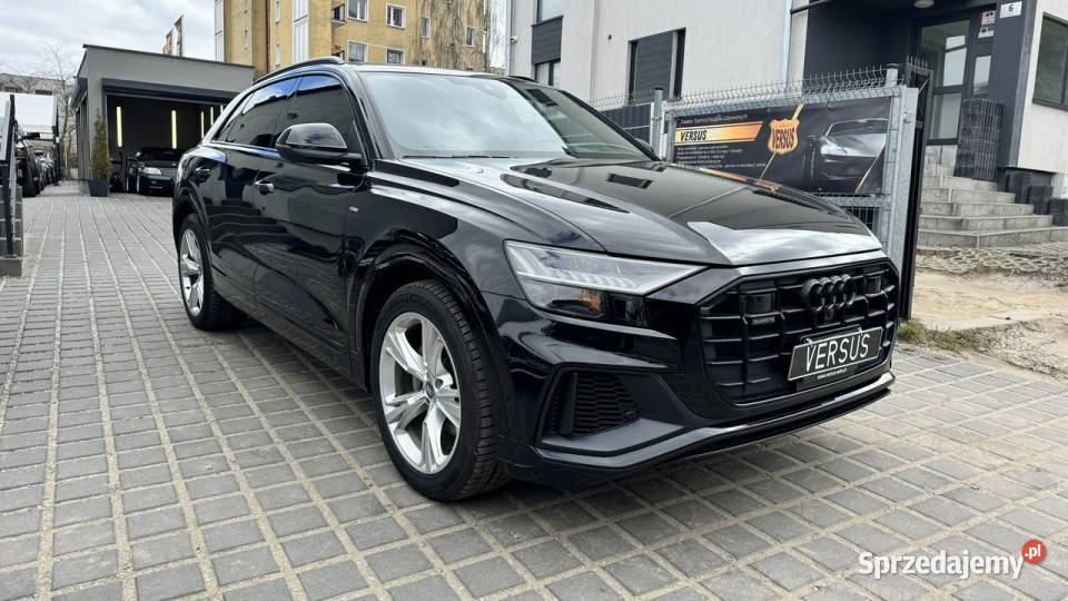 Audi Q8 S czujnik zmierzchu