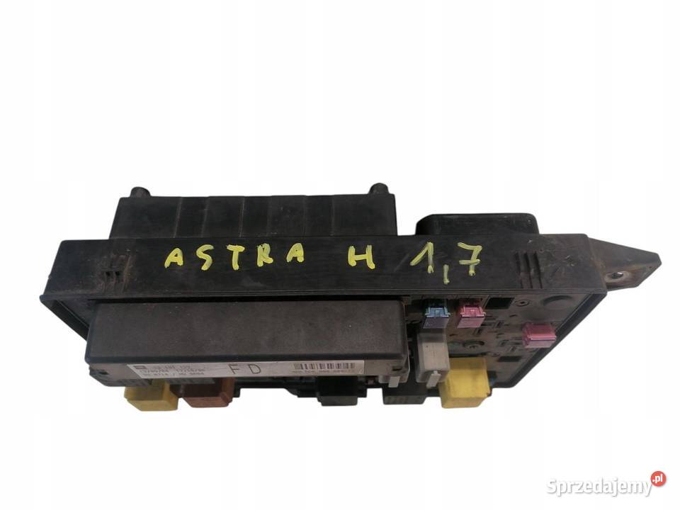 SKRZYNKA BEZPIECZNIKÓW ASTRA III H 17 CDTI 0414 ciężarowe Układ elektryczny, zapłon