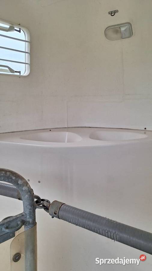 Przczepa do przewozu koni Rok produkcji 2007