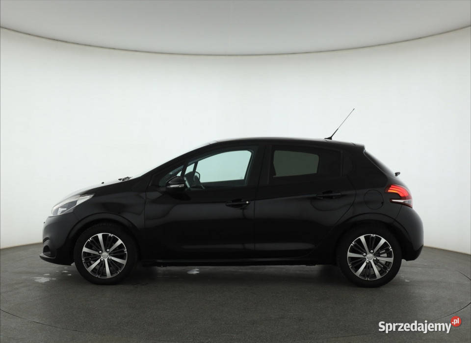 Peugeot 208 12 PureTech Piaseczno sprzedam