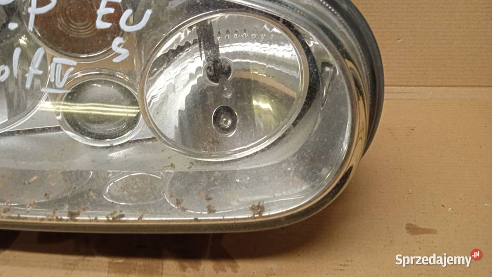 VW GOLF IV LAMPA PRZÓD PRAWA EU DEFEKT Zbierkowo sprzedam