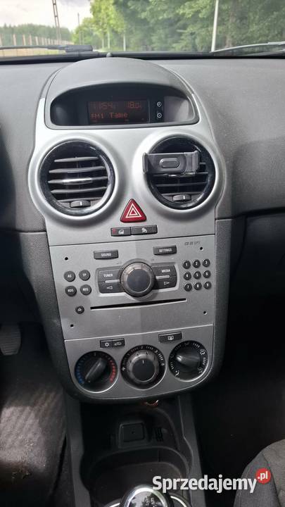 Opel Corsa D 14 Benzyna 84 benzyna Rozalin sprzedam
