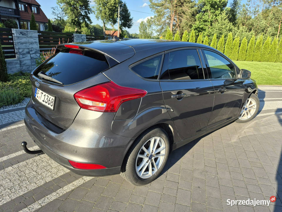 Ford Focus 15tdci navi bezwypadkowy alufegi pdc światła przeciwmgielne lubelskie