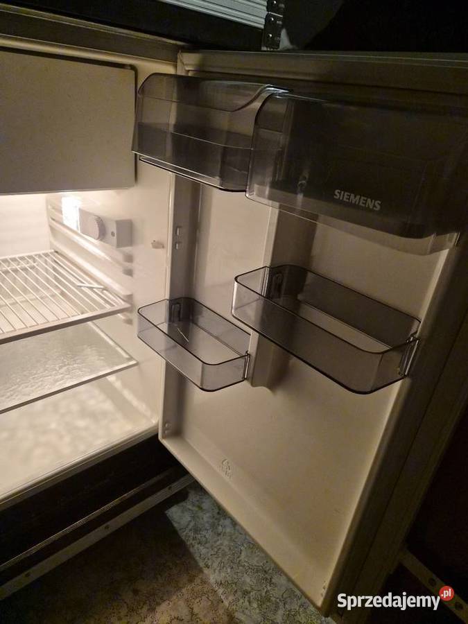 Kuchnia mobilna KitCase na kółkach lodówka i Ropczyce