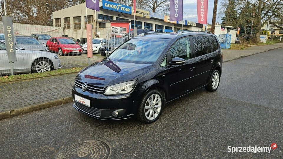 Volkswagen Touran czarny Szczecin