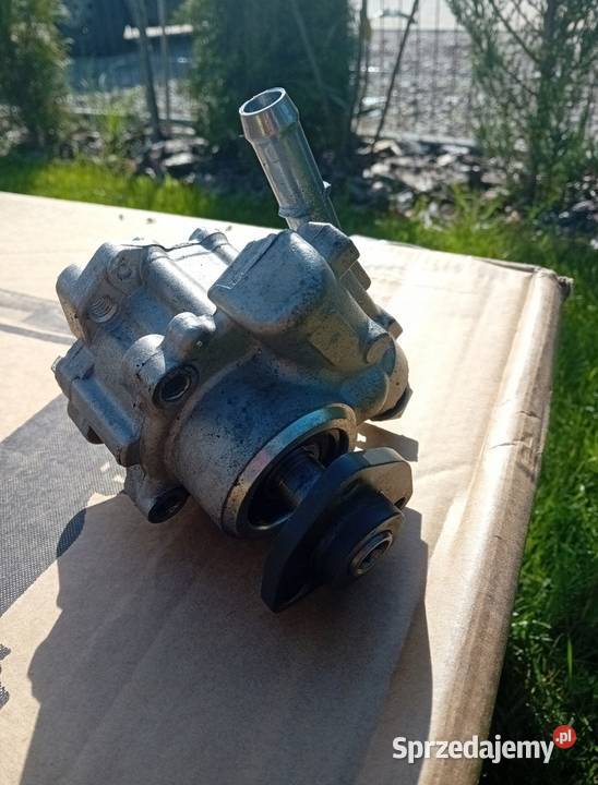 POMPA WSPOMAGANIA BMW 1 E81 E87 E82 E88 3 E90 Poznań