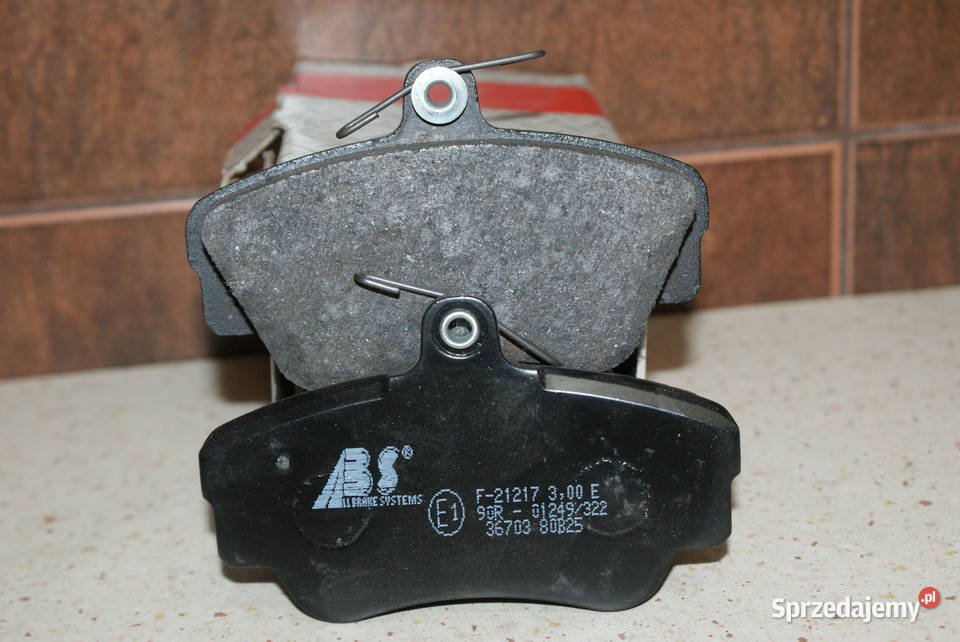 36703 ABS KLOCKI HAMULC VOLVO 440 8897 Białobrzegi