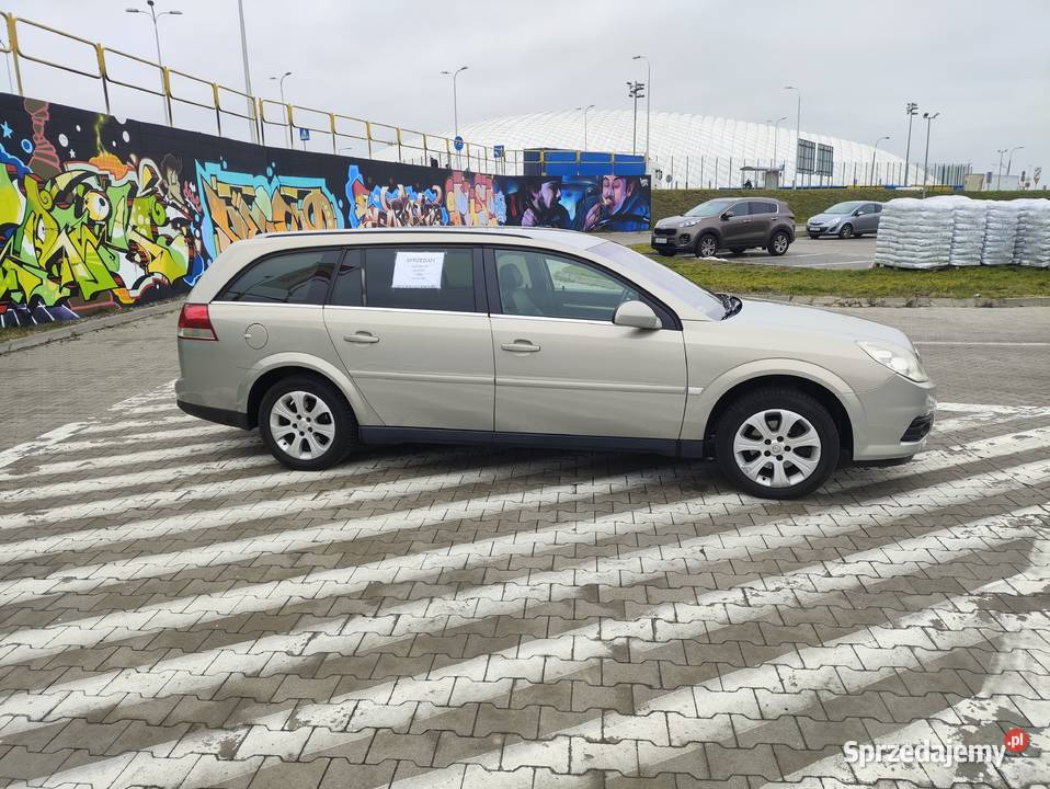 Sprzedam Opel Vectra kombi 18 LPG 1799cm3 Świdnik