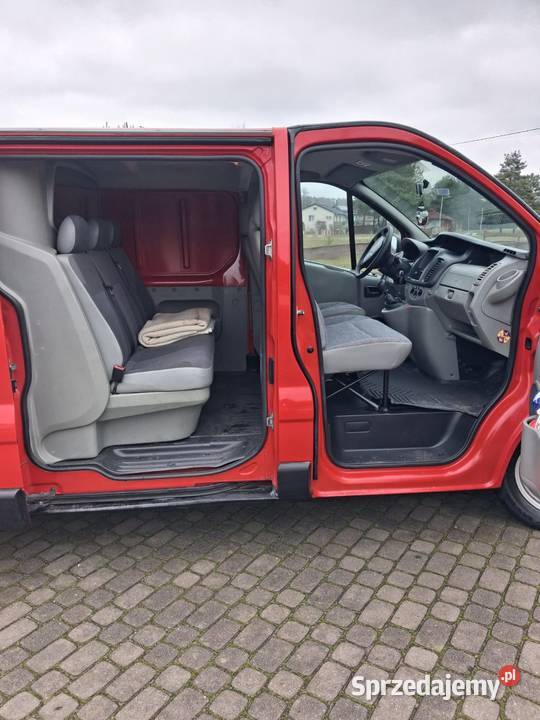 Piękny Trafic 6osobwy Szwajcar Trafic Zwoleń