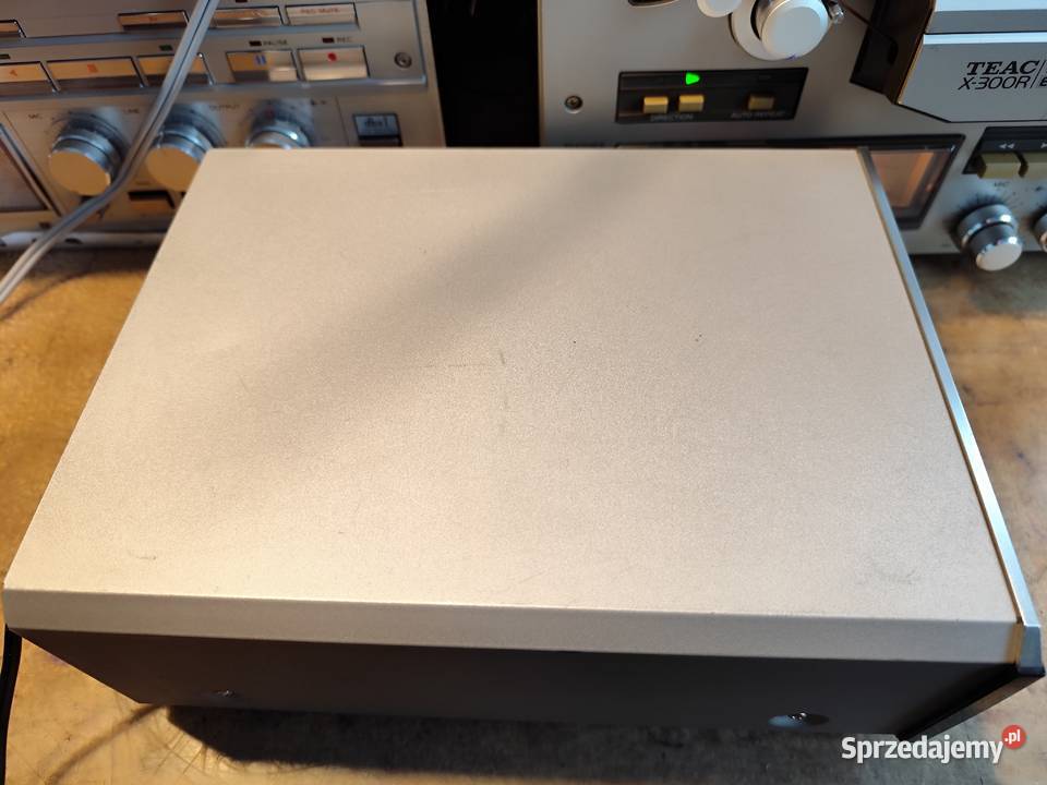 odtwarzacz CD Yamaha CDXE100