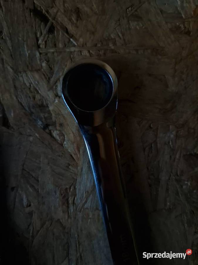 KLUCZE OCZKOWE Z GRZECHOTKĄ KOMPLET 819mm ZESTAW Głogowa sprzedam