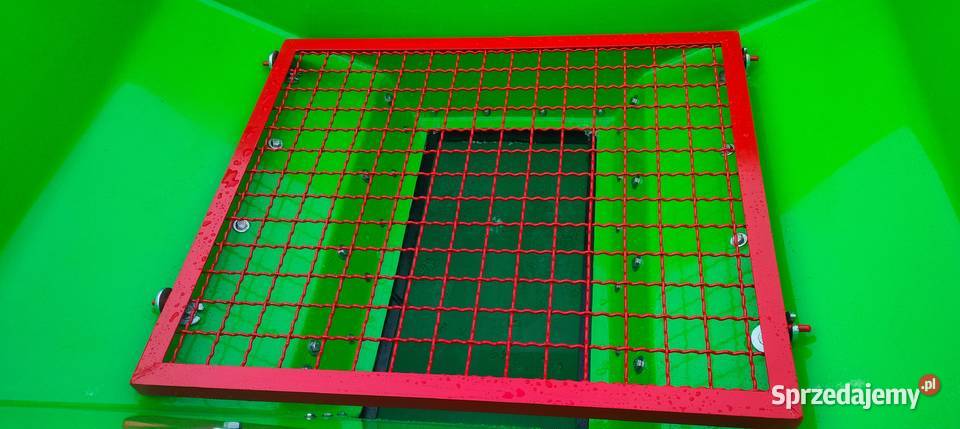 Rozsiewacz Taśmowy Sadowniczy Kłos 300l 400l