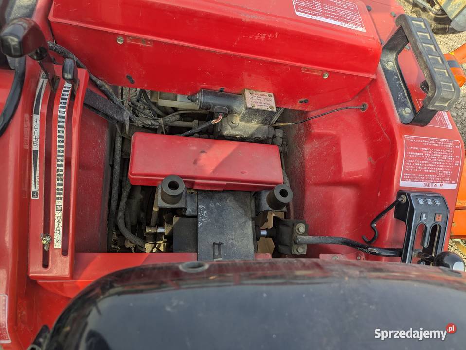 Yanmar F16D mocny i kompaktowy traktor 44 Skała