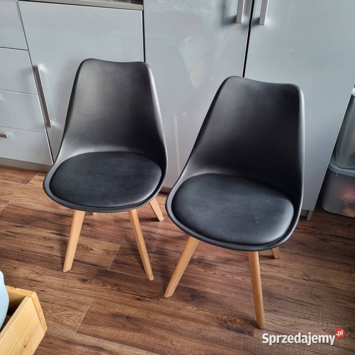 dwa krzesła skandynawskie czarne tapicerowane opolskie Brzeg