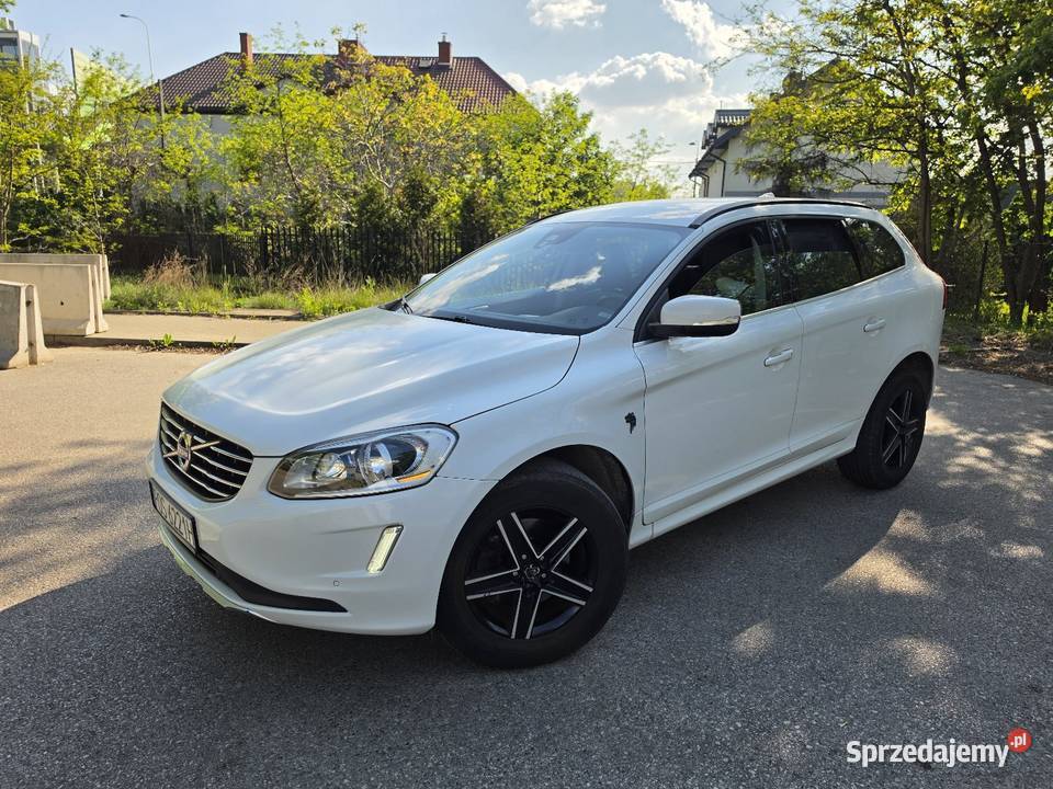 Volvo xc60 24d 4x4 144 przebieg 163KM Warszawa sprzedam