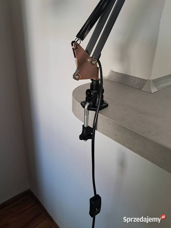 nowa lampa może być stojąca montowana do ściany świętokrzyskie