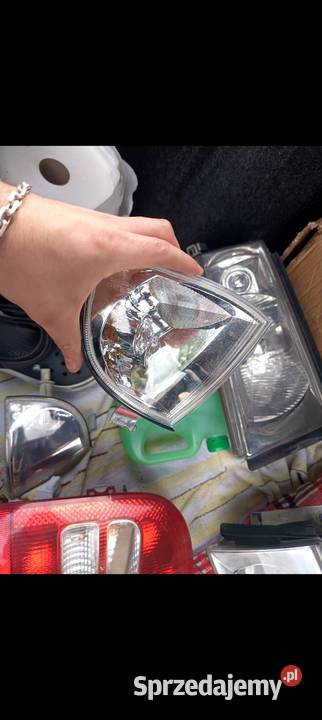 Lampy tył przód i kierunkowskazy skoda octavia 1 Lampy tylne Końskie