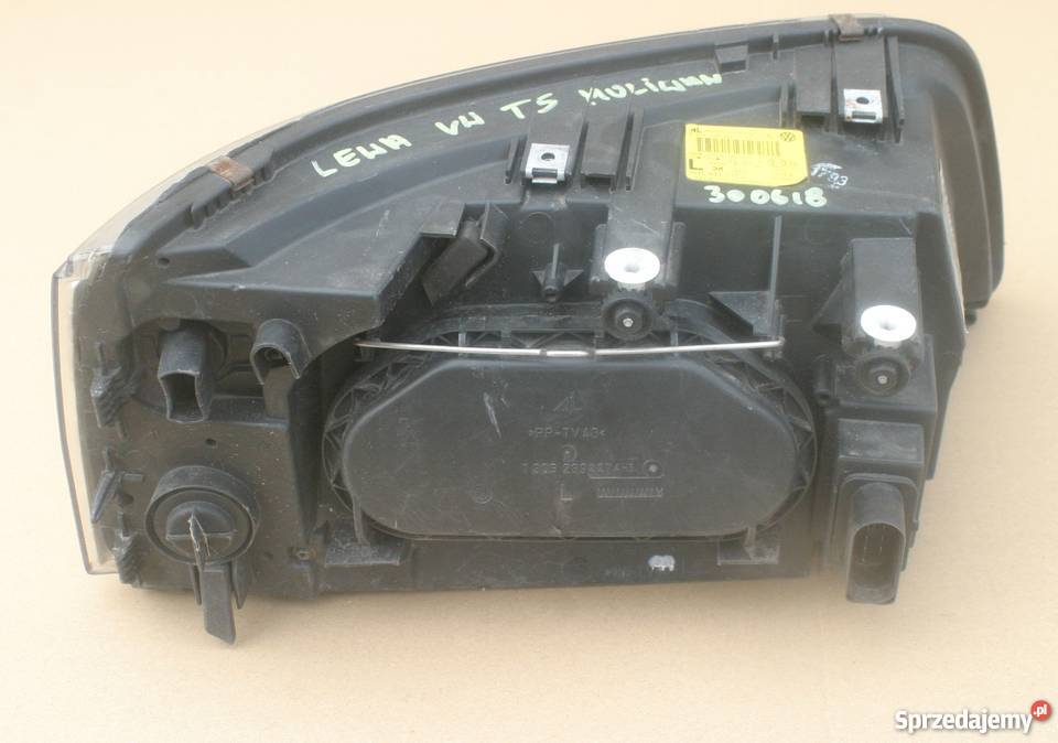 VW T5 MULTIVAN LAMPA PRZÓD LEWA HALOGEN Bieleń