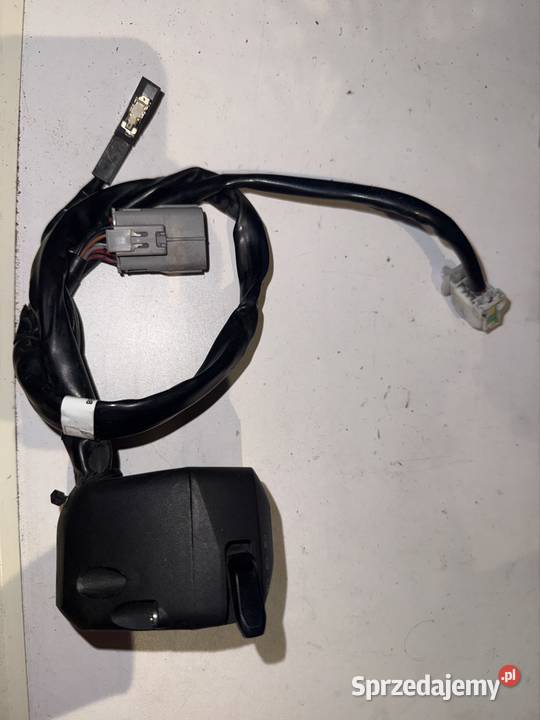 Przełącznik prawy Aprilia SR GT 125 Łańcuchy i napinacze rozrządu Ostrów Wielkopolski