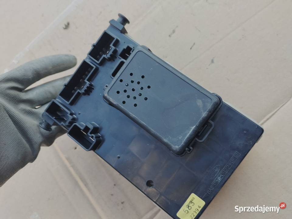 SKRZYNKA BEZPIECZNIKÓW PRZEKAŹNIKÓW MONDEO MK1