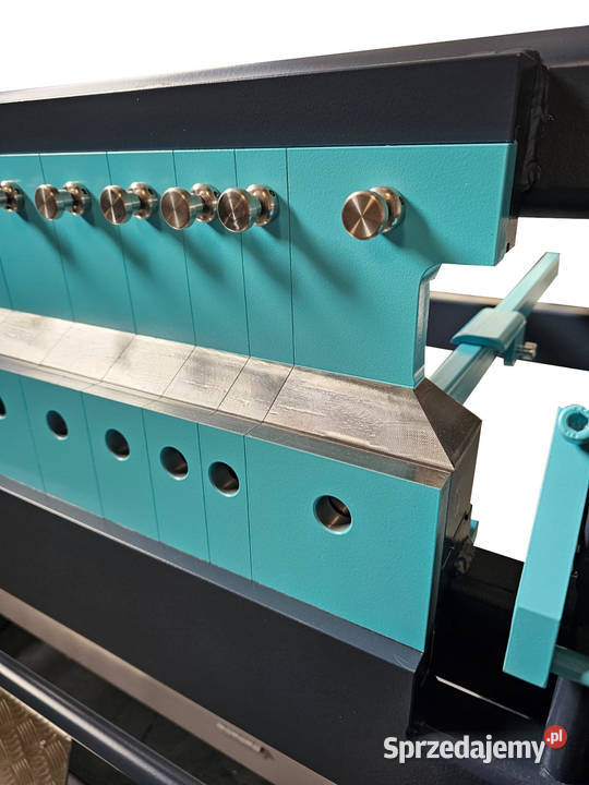 GIĘTARKA SEGMENTOWA 1300mm Produkcja