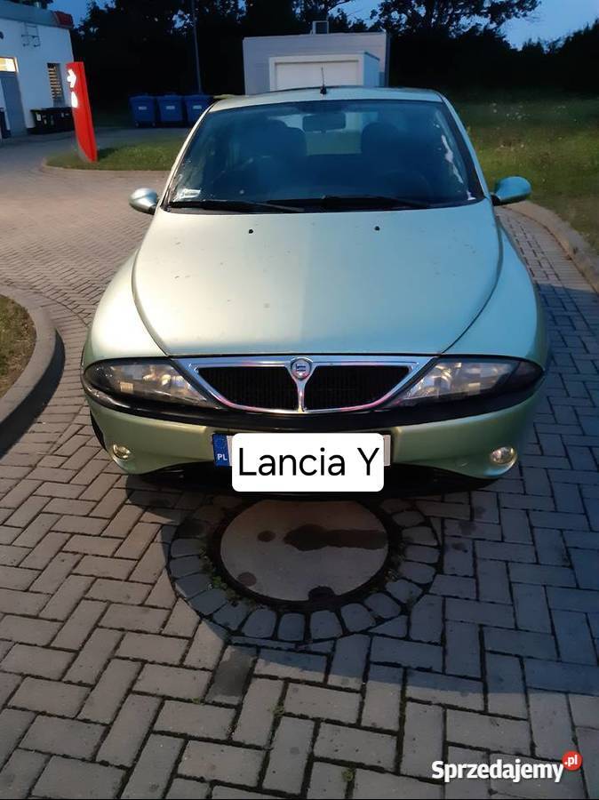 Lancia Ypsilon