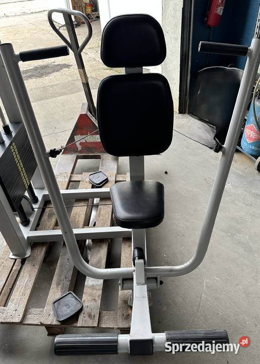 Maszyna na klatkę piersiową Chest Press Wałcz