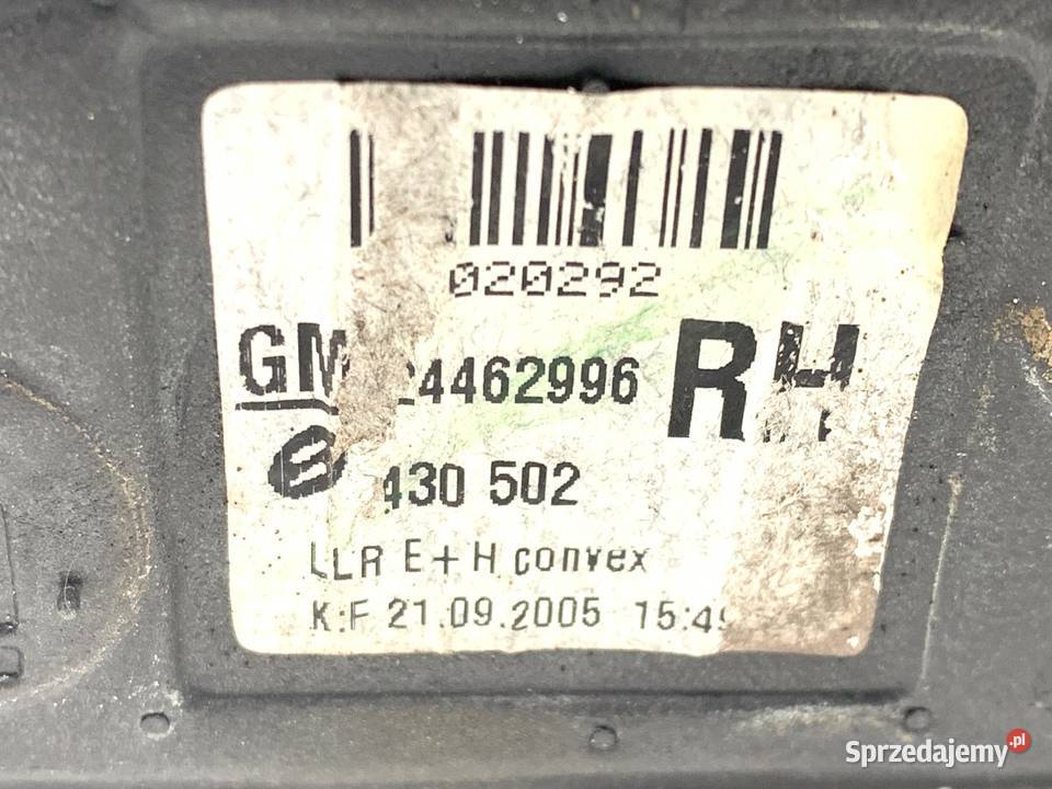 LUSTERKO PRAWY OPEL ASTRA H Kombi 0414