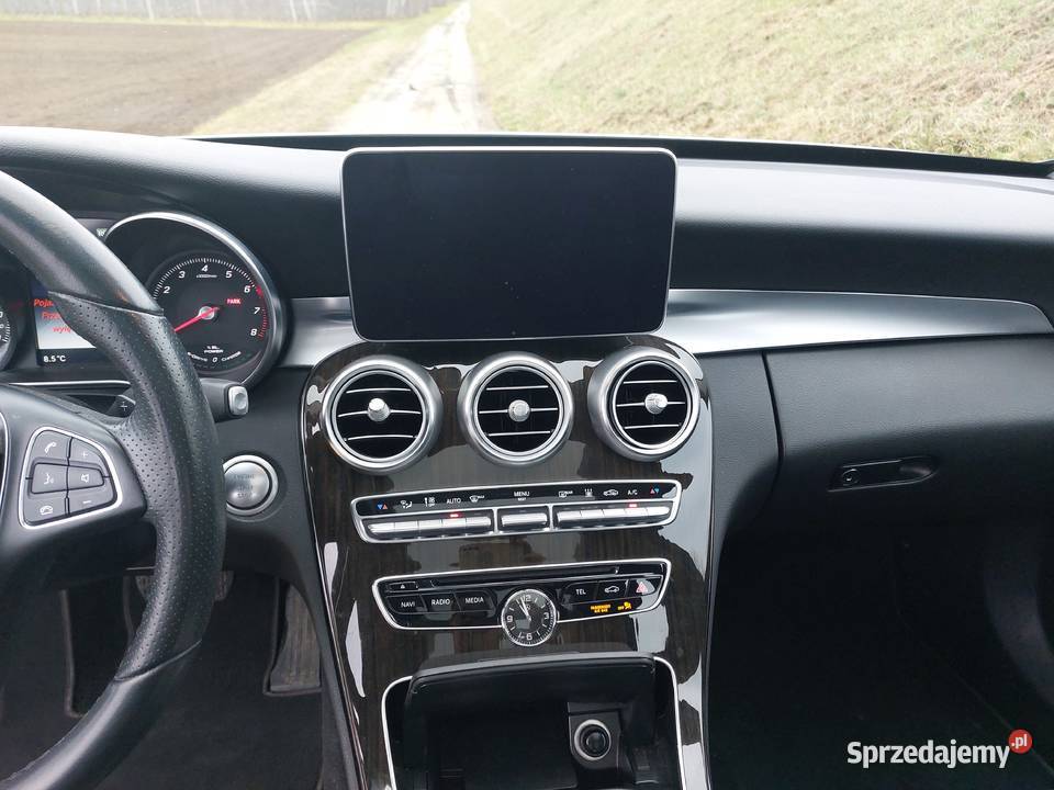 Mercedes C350e Sobienie-Jeziory