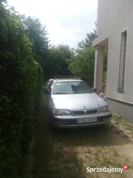 Sprzedam Toyota carina e kombi 16 B Lpg 96r 1600cm3 Lublin sprzedam