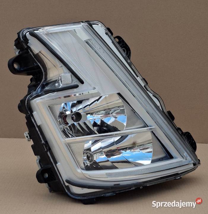 VOLVO FH5 REFLEKTOR PRAWY H7 LAMPA PRAWA Lampy przednie Bieleń sprzedam