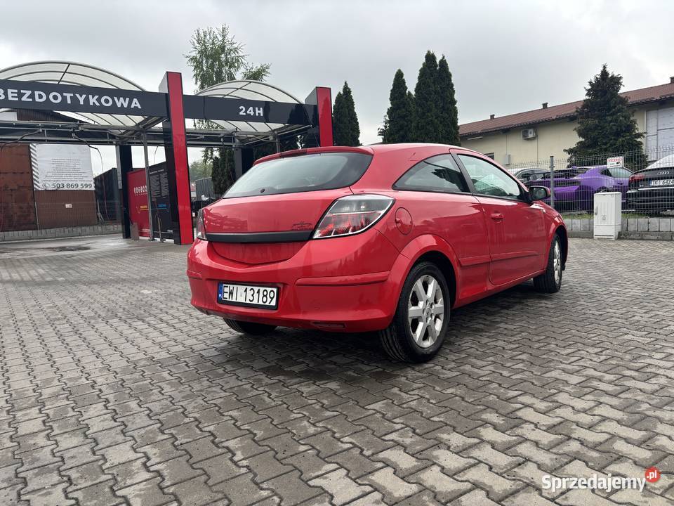 Opel Astra H GTC 2005r 150 Astra