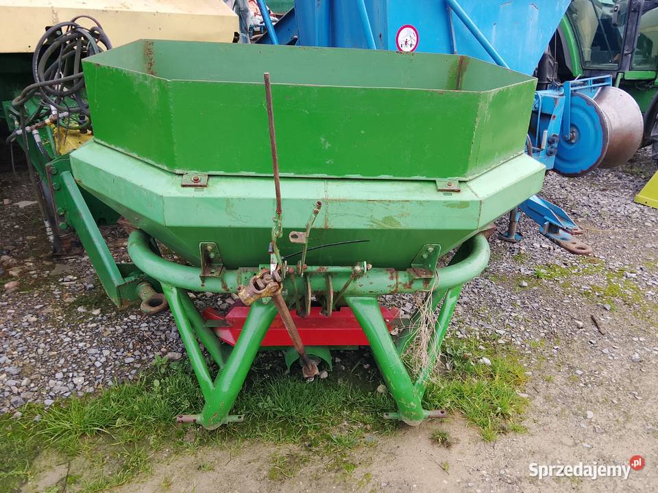 Rozsiewacz no nawozów Amazone F 803 z nadstawka