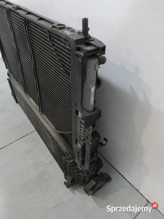 CHŁODNICA WODY KLIMATYZACJI INTERCOOLER 20 D osobowe