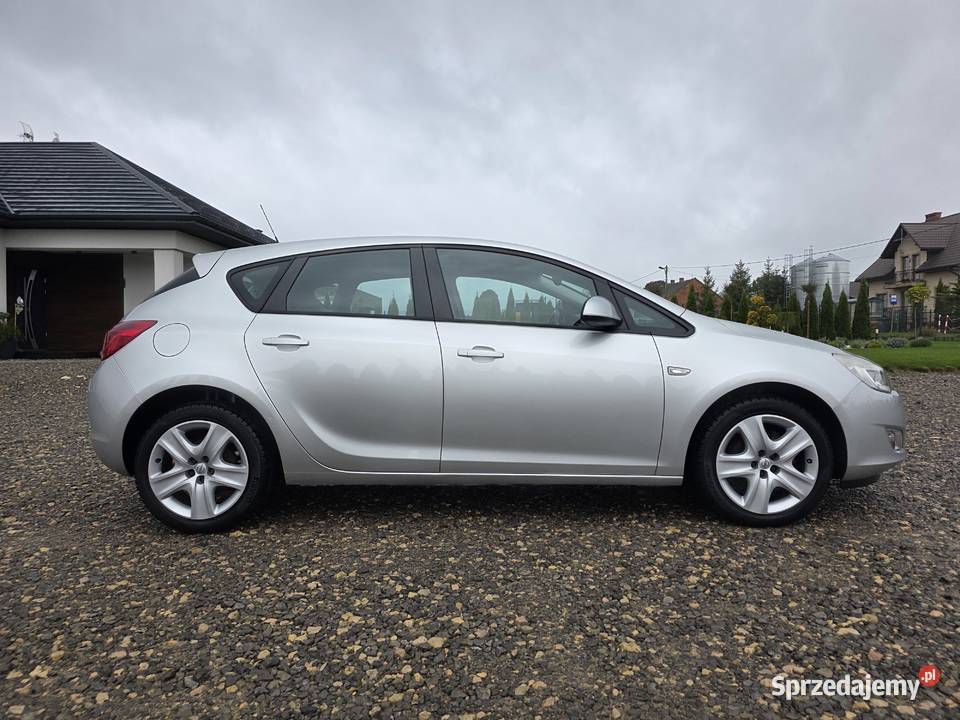 Opel Astra16 16V 115 ACTIVE RATY GWARANCJA Samochody osobowe Buk