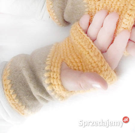 pastelowe mitenki wełniane mitenki beżowe podlaskie Białystok sprzedam