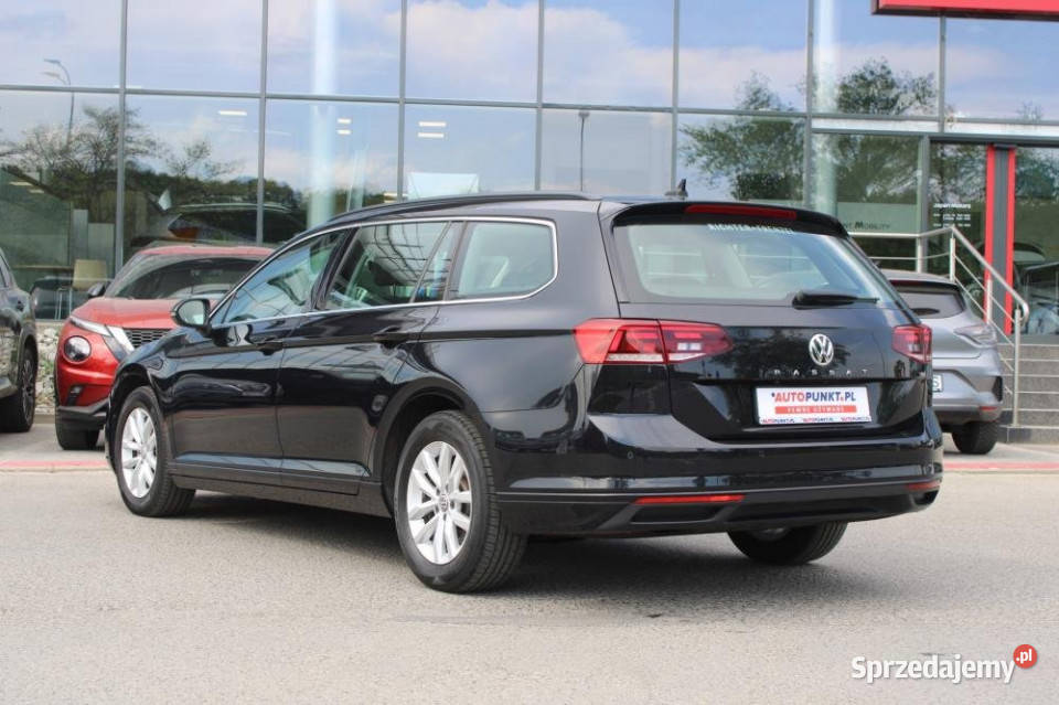 Volkswagen Passat 2019r Carplay El Fotele z manualna Passat Kraków